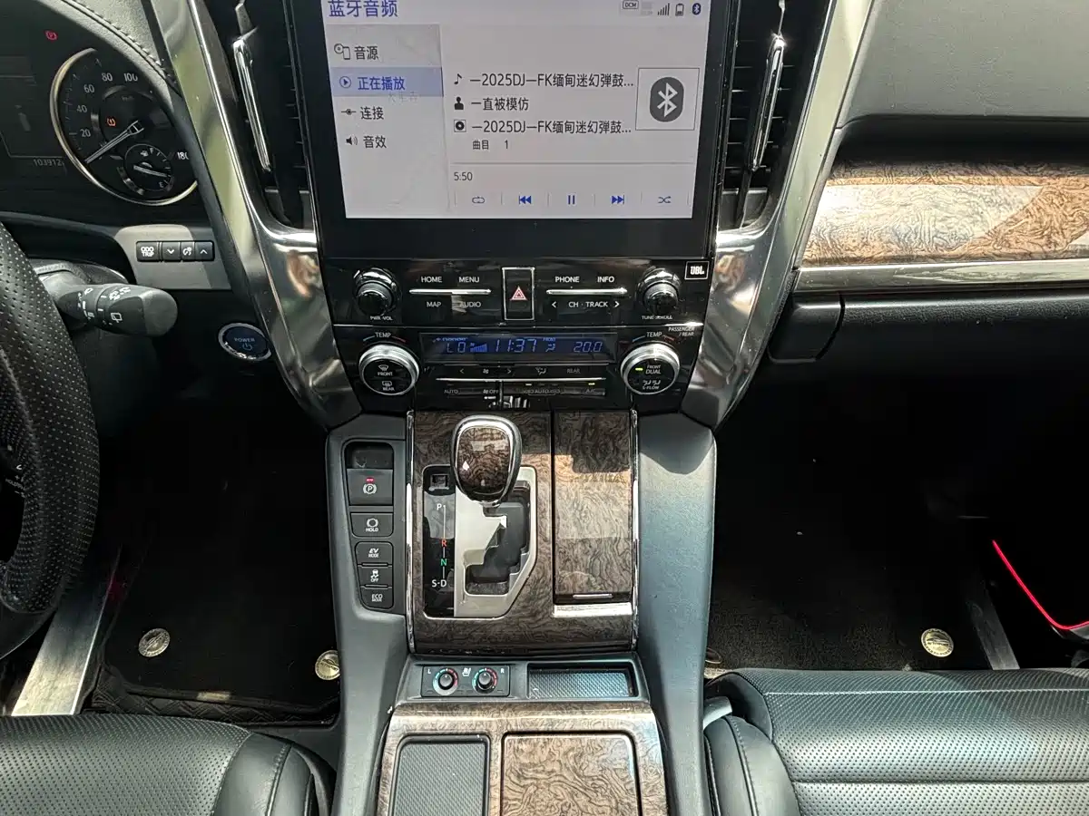 Toyota Alphard 2021 Hybrid 2.5L Premium фото 13