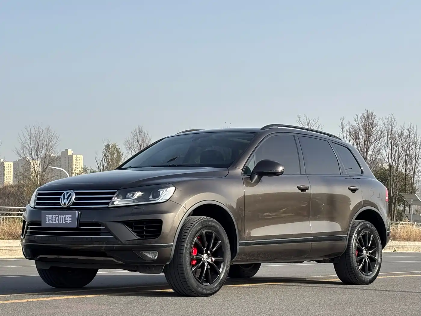 VOLKSWAGEN TOUAREG