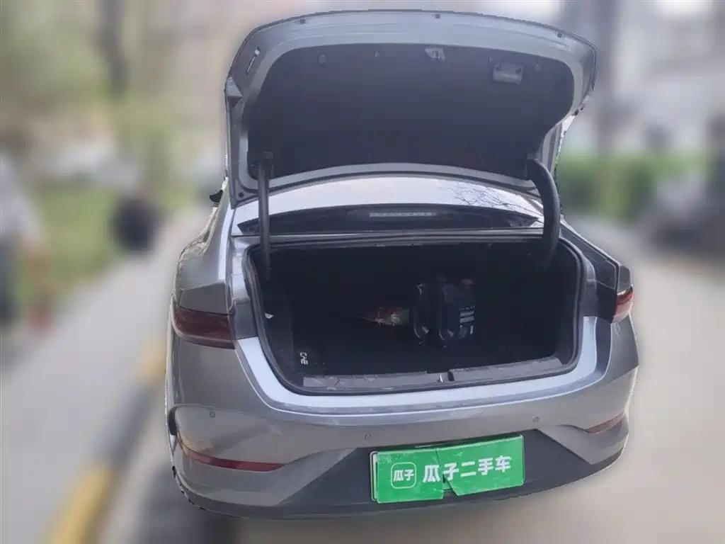 BYD Qin PLUS 2025 DM-i Smart Drive 55KM Leader фото 10