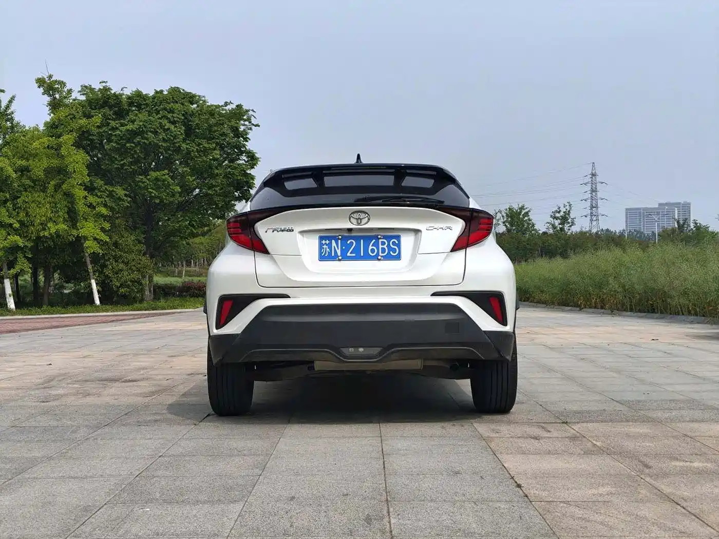 Toyota C-HR 2021 2.0L Luxury Edition фото 5