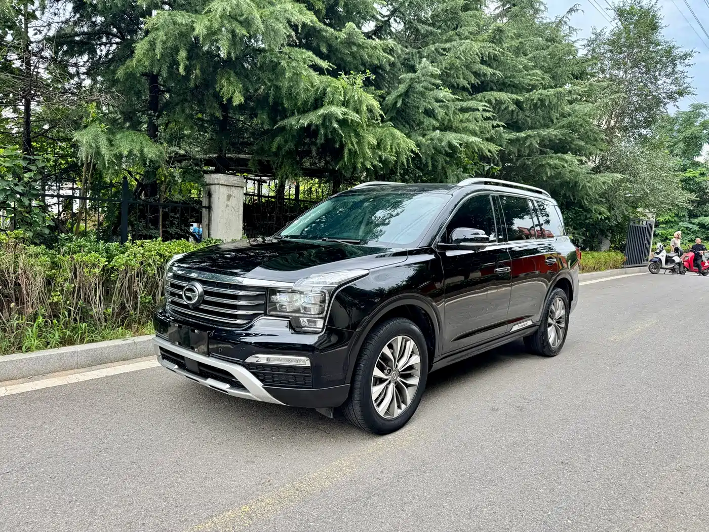 GAC Trumpchi Trumpchi GS8 2017 2017 320T 2WD Luxury Smart Connect (7-seater)