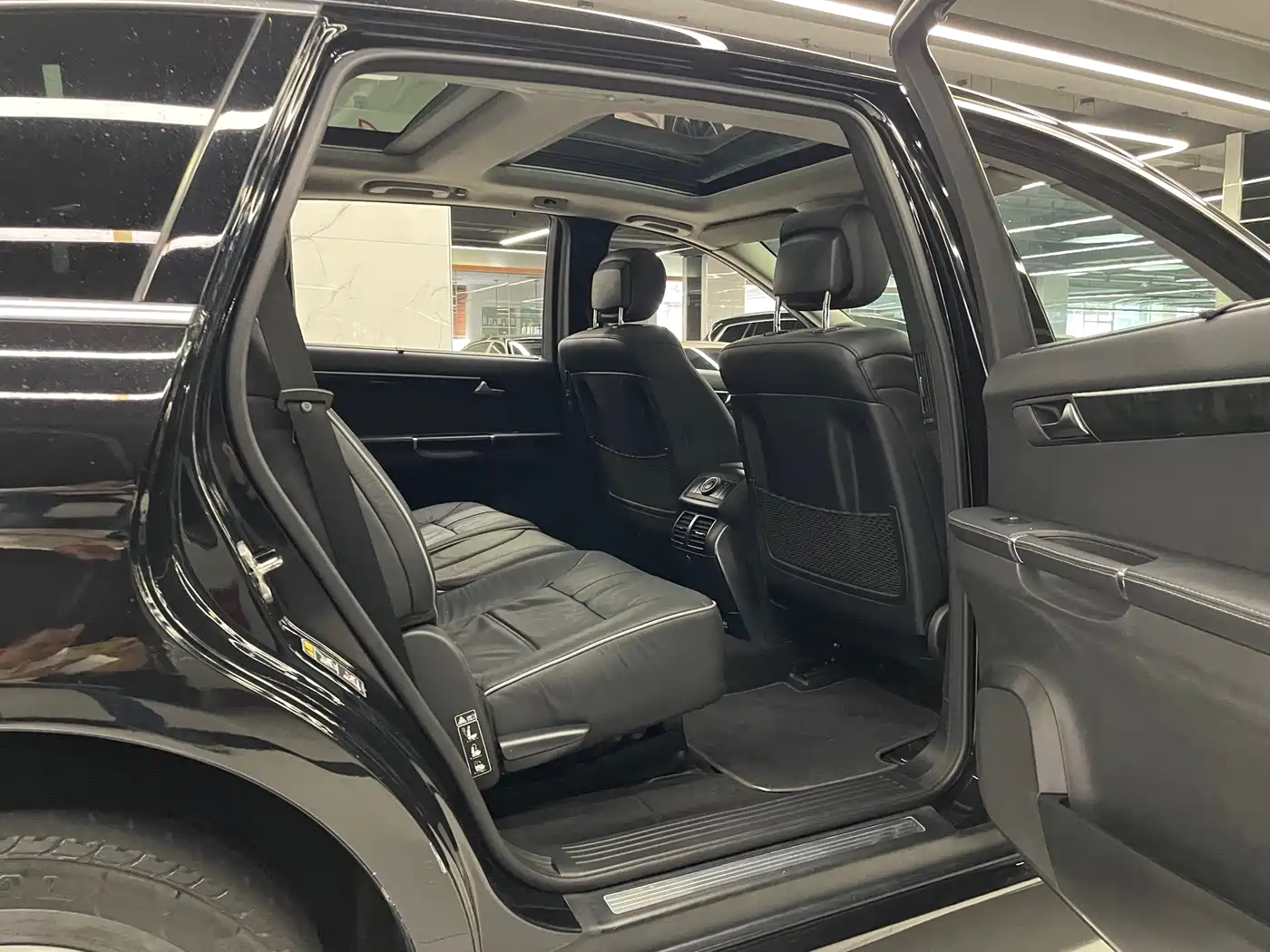 Mercedes-Benz R-Class 2017 R 320 4MATIC Business Collector's Edition фото 9