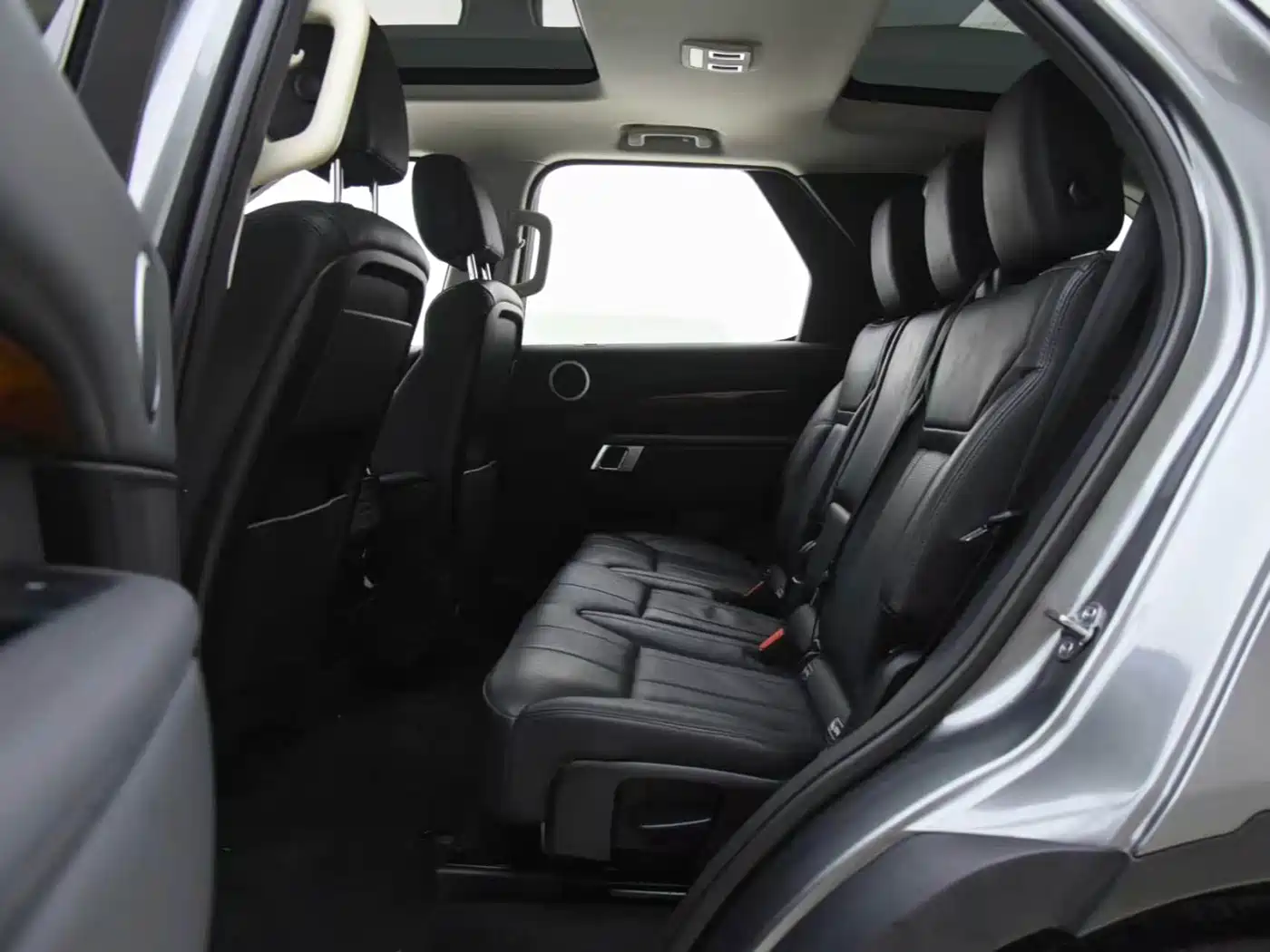 Land Rover Discovery 2017 3.0 SC V6 HSE фото 10