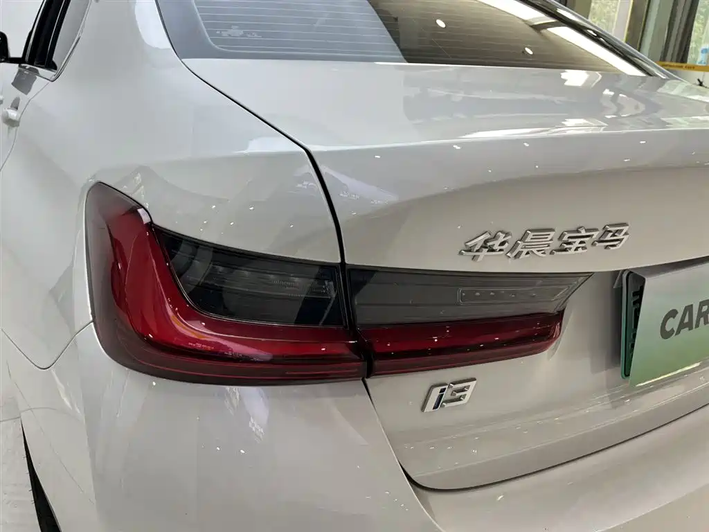 BMW i3 2024 eDrive 35 L фото 7