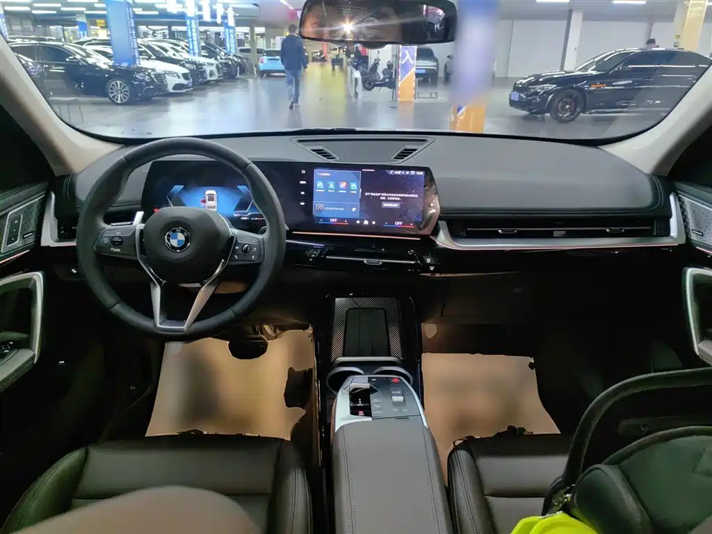 BMW X1 2023 sDrive25Li X Design Package фото 10