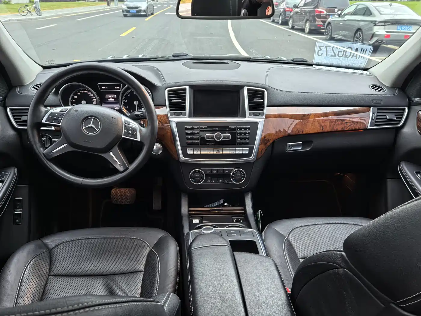 Mercedes-Benz GL-Class фото 18