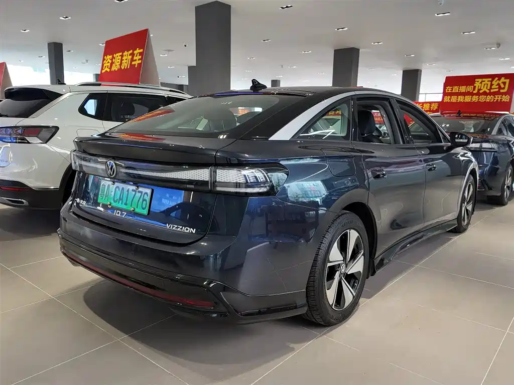 VOLKSWAGEN ID.7 VIZZION