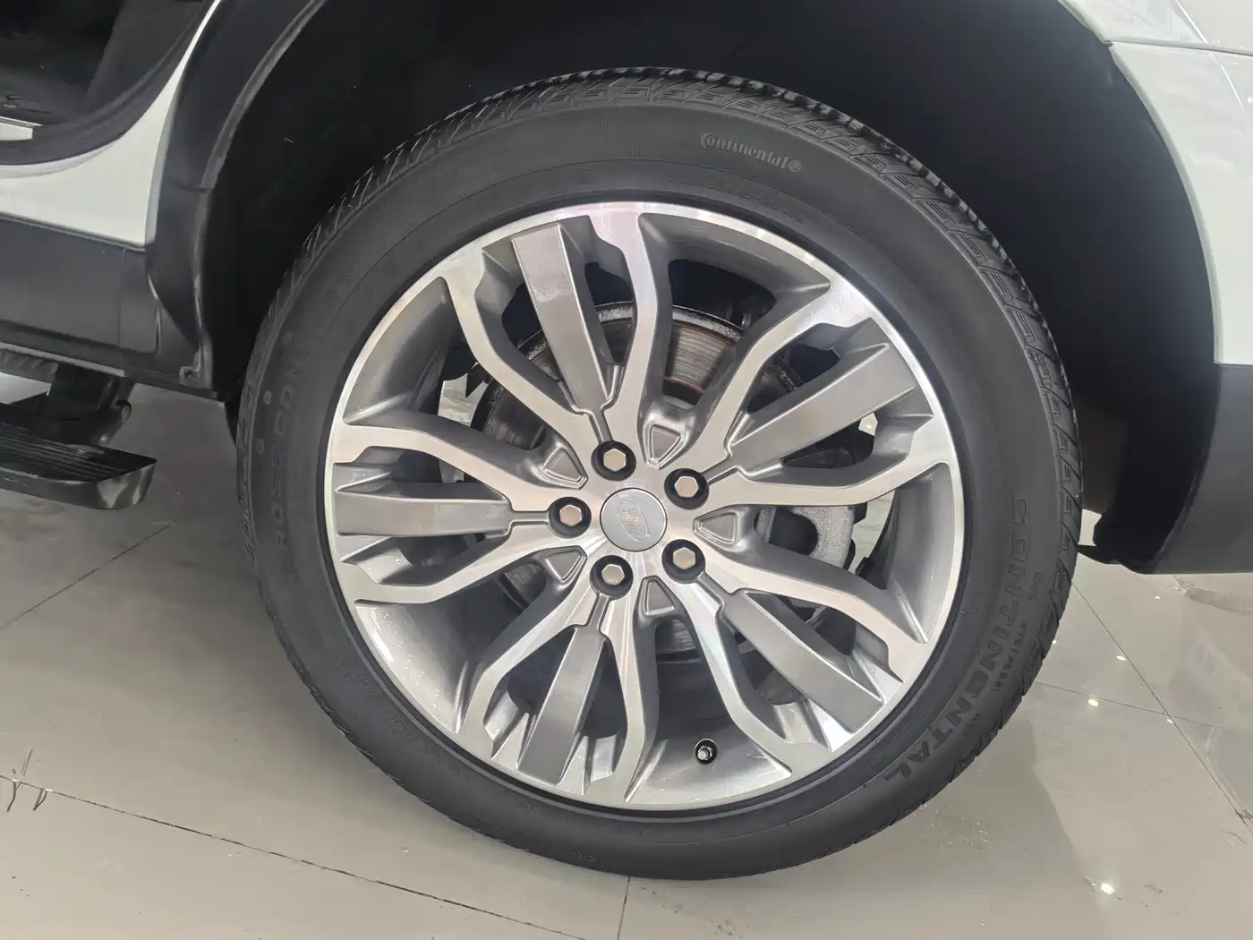 Land Rover Range Rover Sport 2016 Model 3.0 SDV6 HSE DYNAMIC фото 16