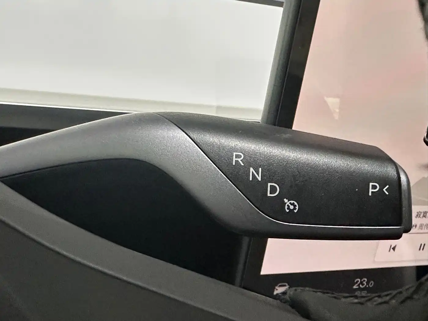  Tesla Model Y 2022 Rear-Wheel Drive Version 11