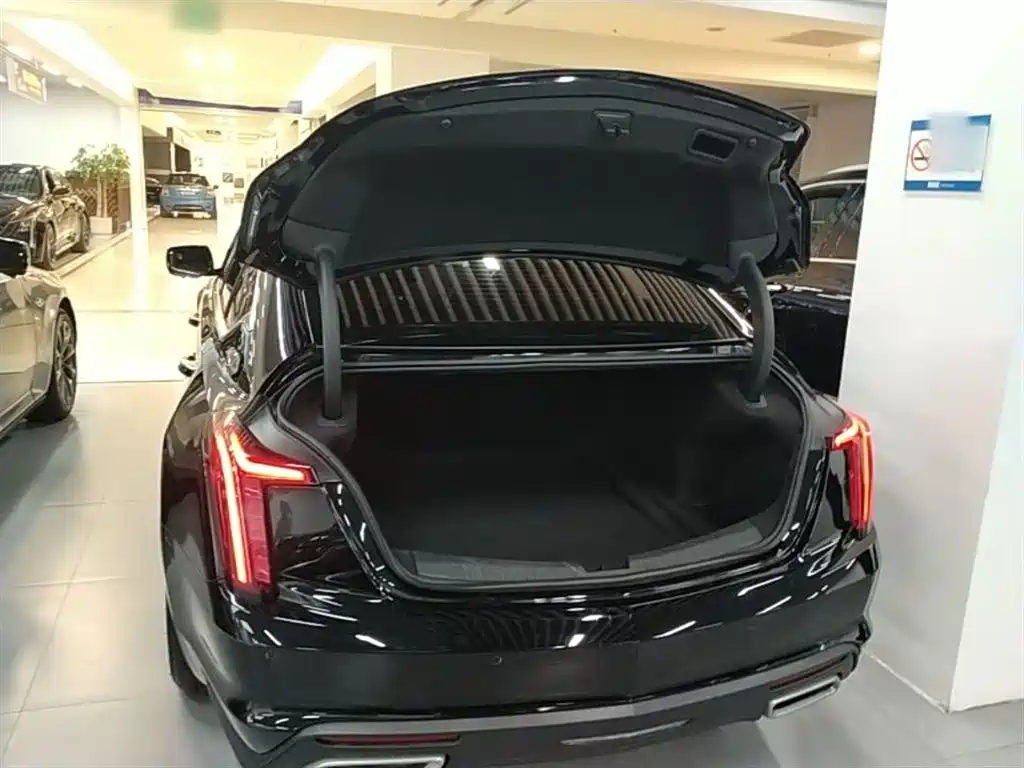 Cadillac CT5 2023 28T Platinum Style фото 19