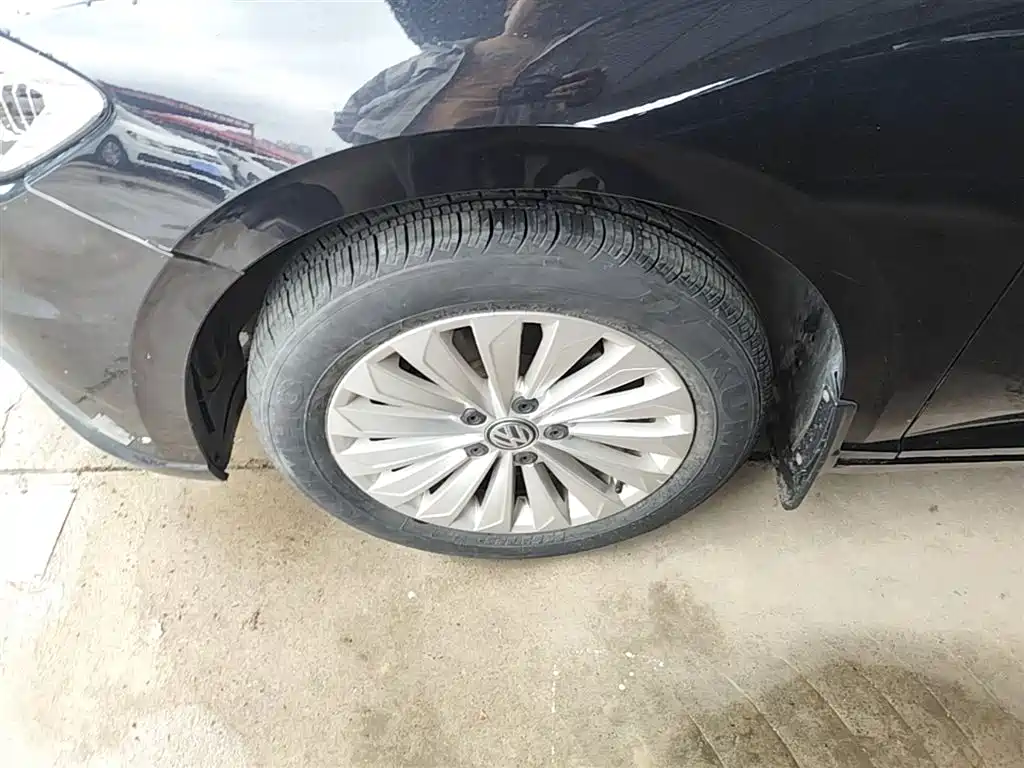 Volkswagen Lavida 2019 1.5L Automatic Comfort Edition China VI фото 23
