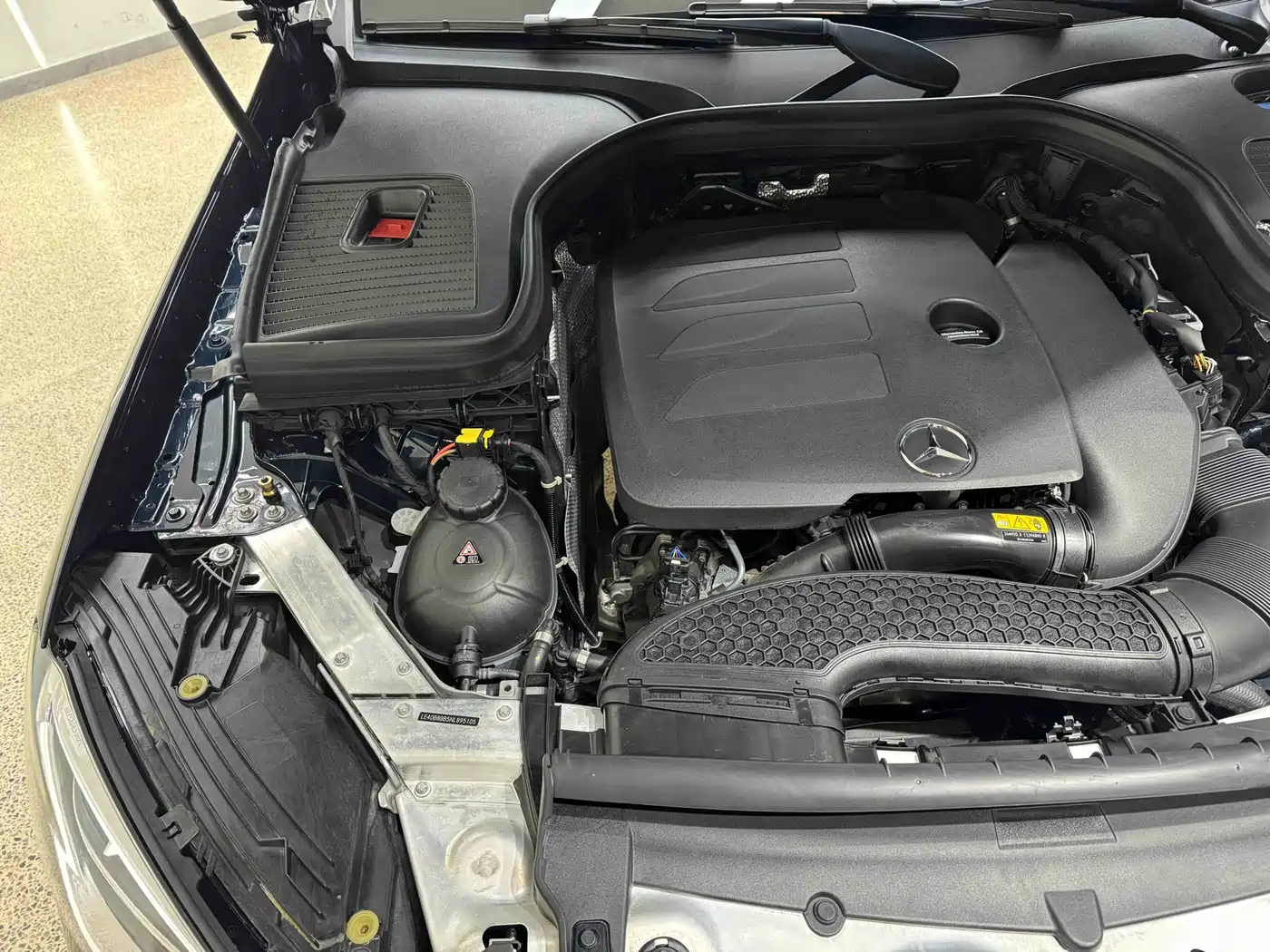 Mercedes-Benz GLC 2022 Facelift II GLC 260 L 4MATIC Luxury фото 36
