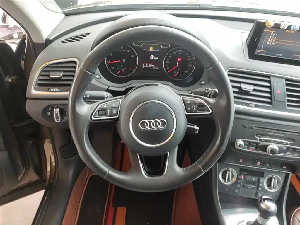 Audi Q3 2015 35 TFSI quattro Technology фото 11