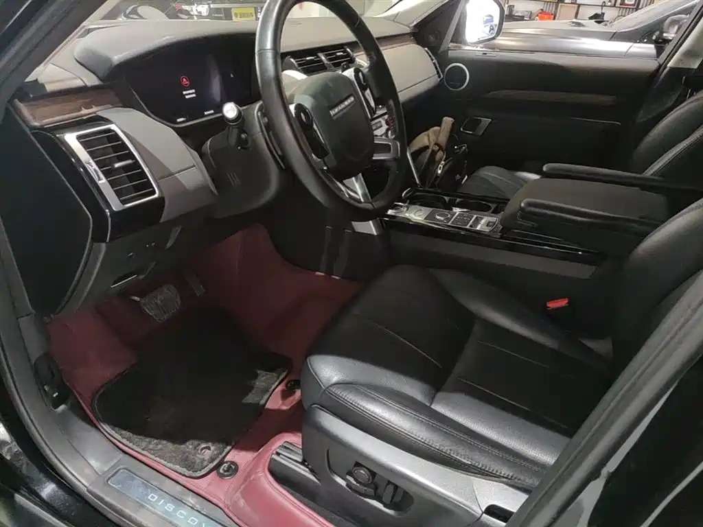 Land Rover Discovery 2018 3.0 SC V6 HSE фото 11
