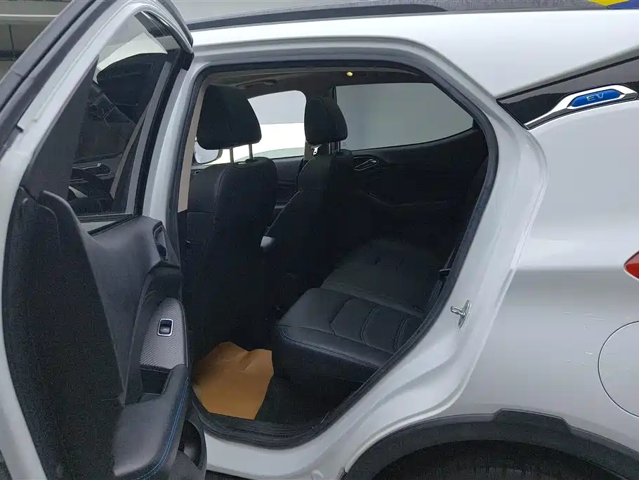 BYD Yuan New Energy 2018 EV360 Smart Connected Cool Edition фото 11