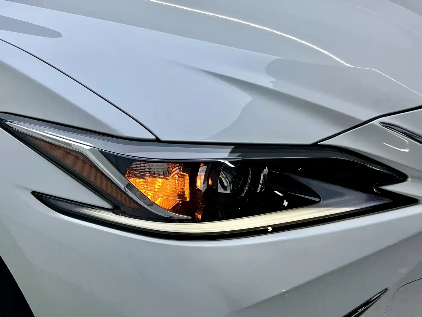 Lexus ES 2020 200 Excellence фото 19