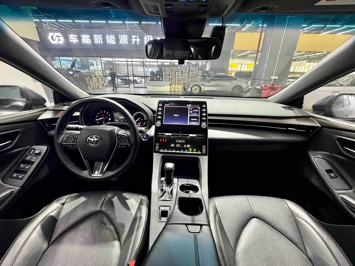 Toyota Avalon 2022 2.0L Luxury Edition фото 10