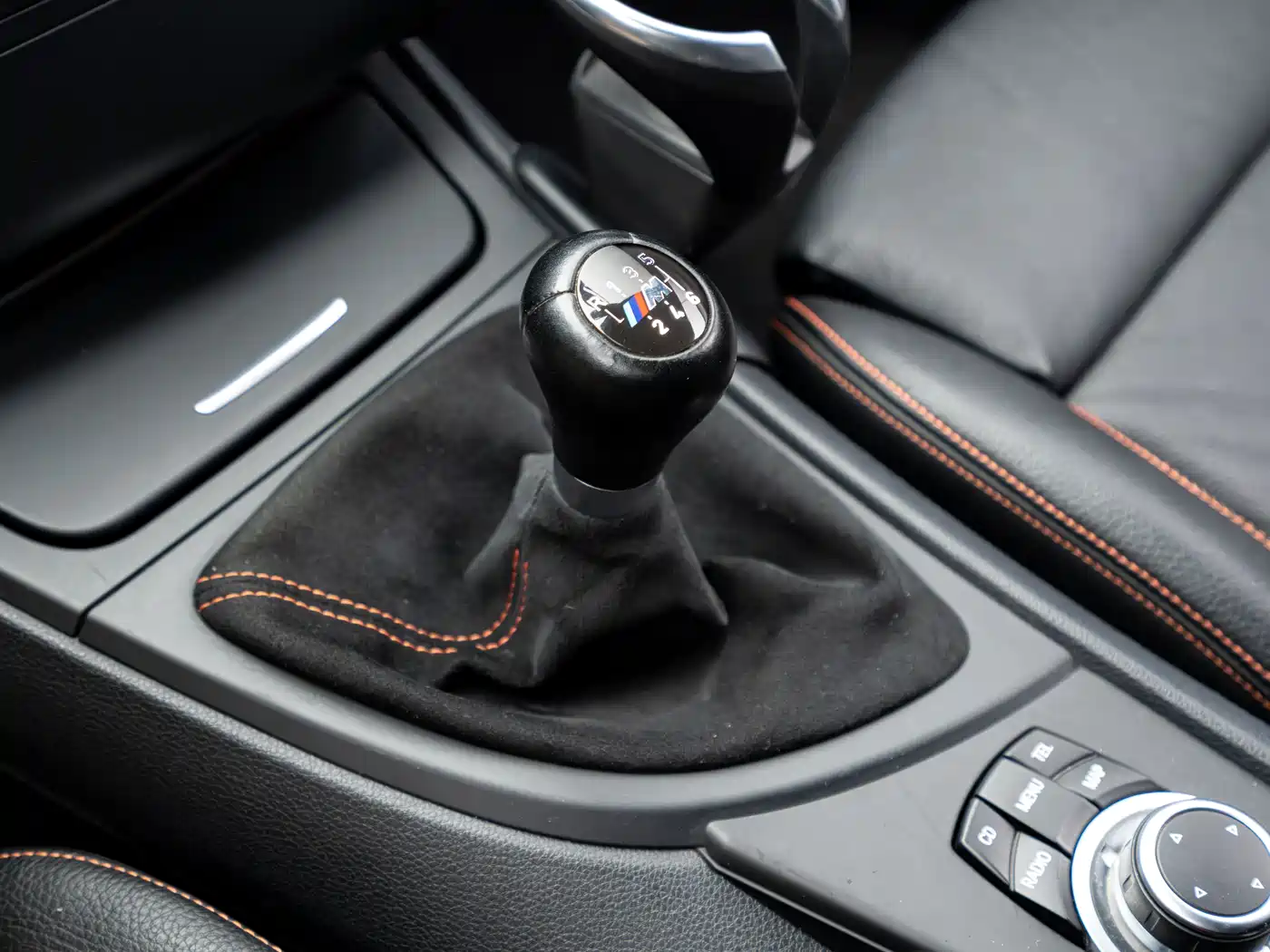BMW 1 Series M 2011 1M Coupe фото 6