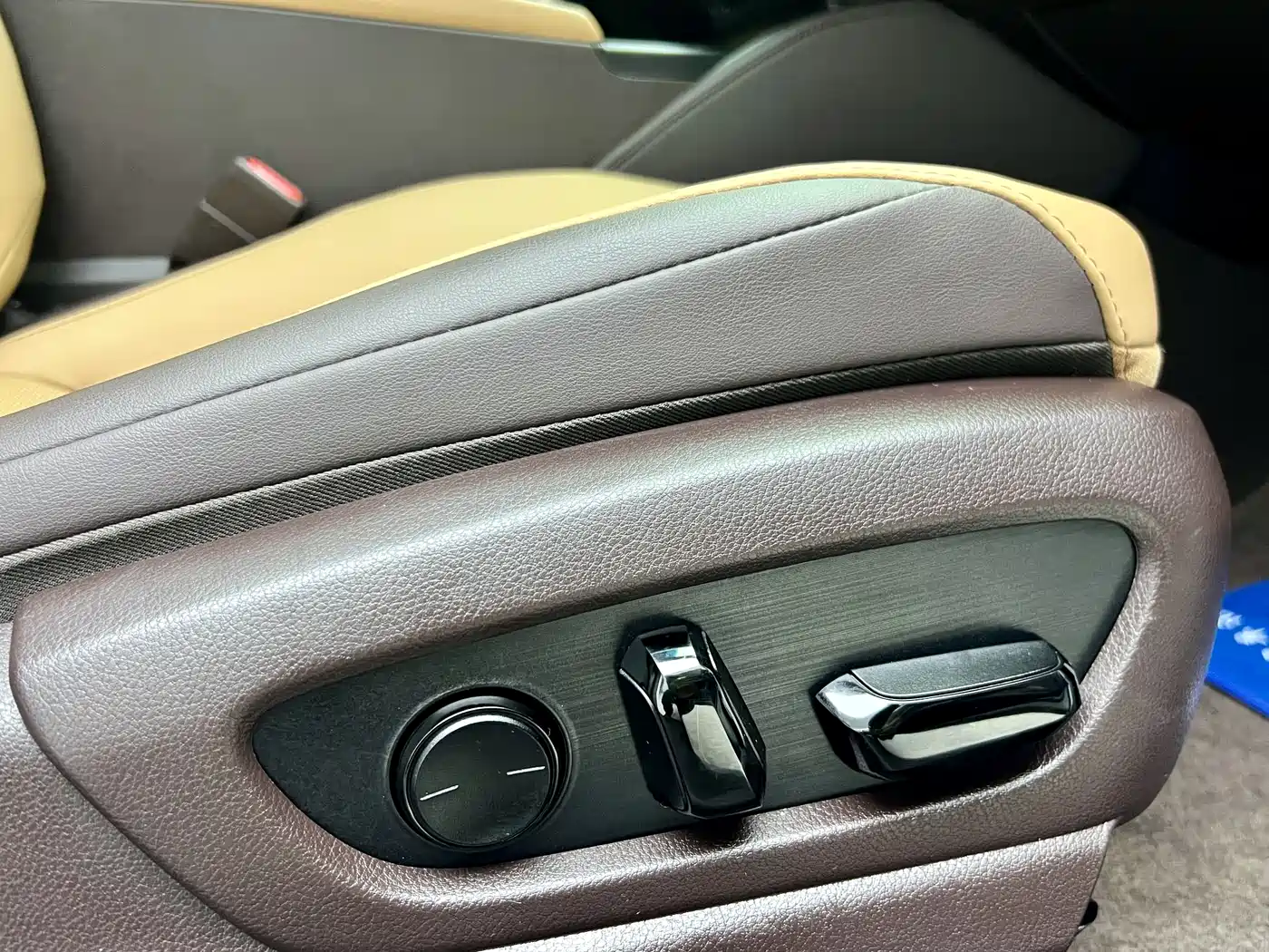 Lexus ES 2020 200 Excellence фото 16