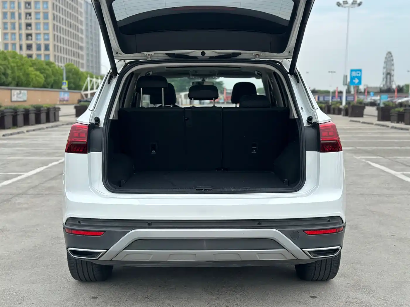 Volkswagen Tayron 2022 280TSI 2WD Luxury Smart Connect Edition фото 20