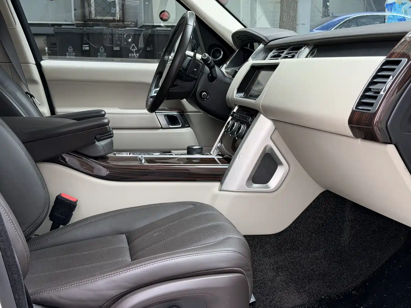 Land Rover Range Rover 2017 3.0 SC V6 Vogue LWB (Long Wheelbase) фото 10