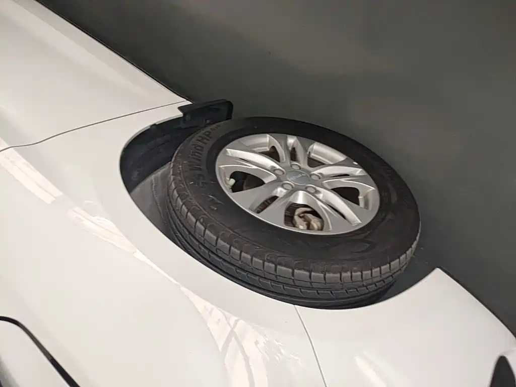 Фото 23 - Haval M6