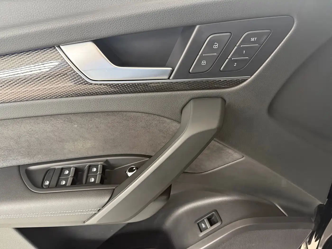 Audi Q5L Sportback 2022 40 TFSI Luxury фото 5