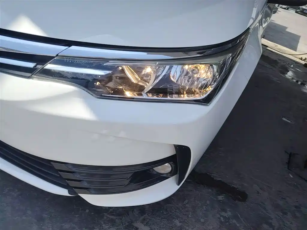 Toyota Corolla 2017 Facelift 1.2T S-CVT GL-i фото 24