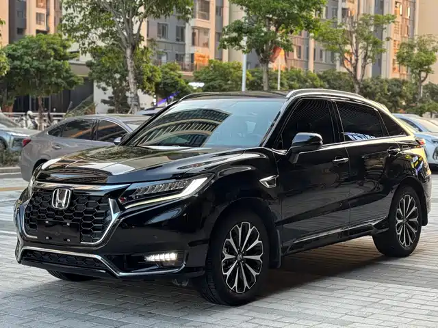 HONDA UR V