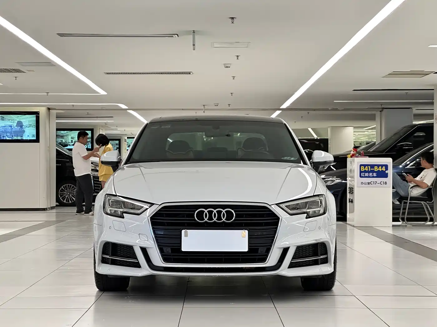Audi A3 2018 30th Anniversary Limousine 35 TFSI Sport фото 2