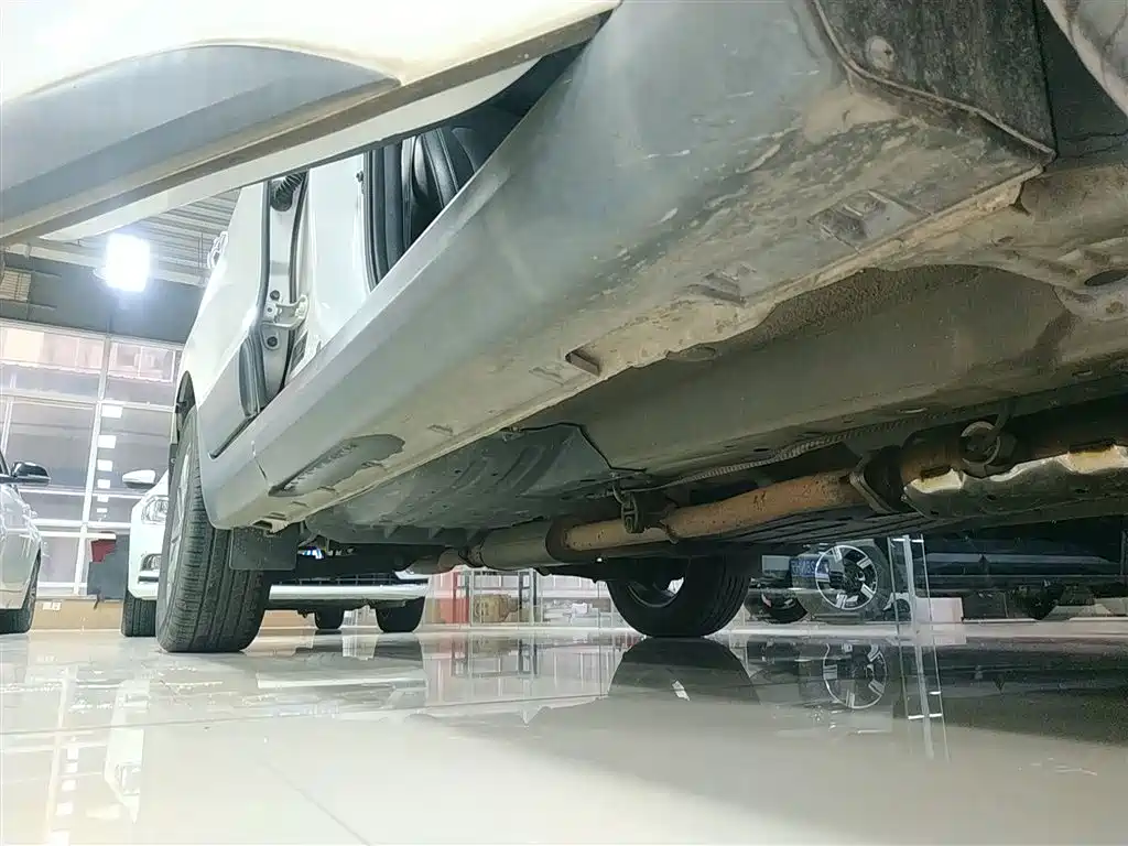 Hyundai Beijing Hyundai ix35 2015 2.0L Automatic 2WD Smart Type China IV фото 21