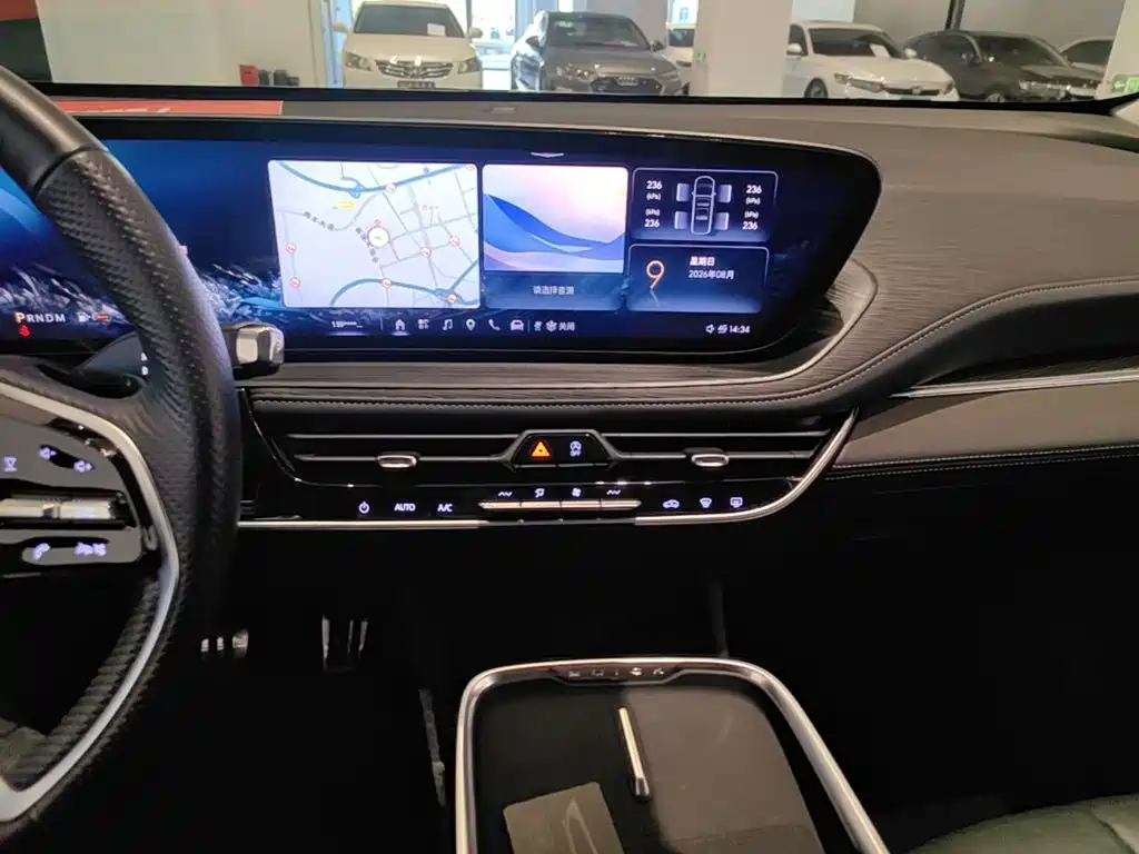 Buick LaCrosse 2024 2023 28T Premium Edition