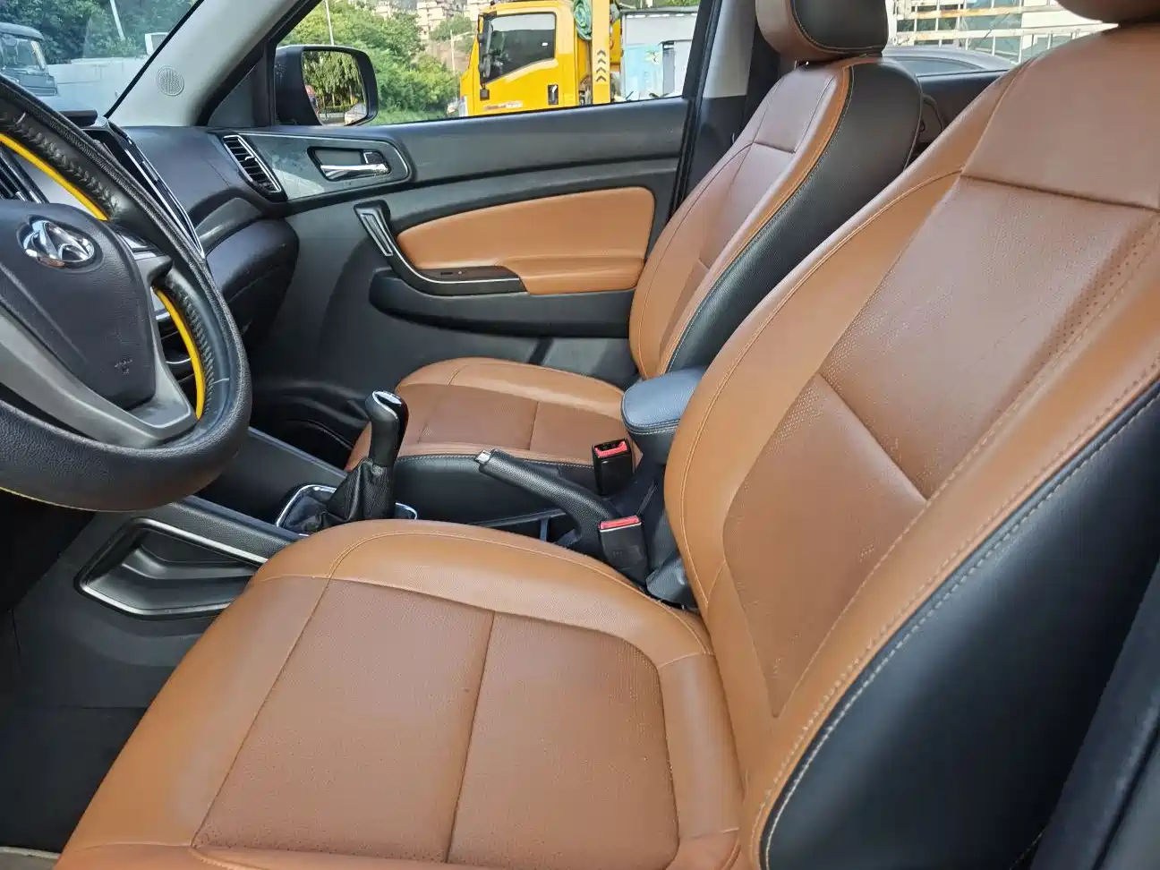 Changan Oshan Changan Oushang CX70 2017 2016 1.6L Manual Luxury