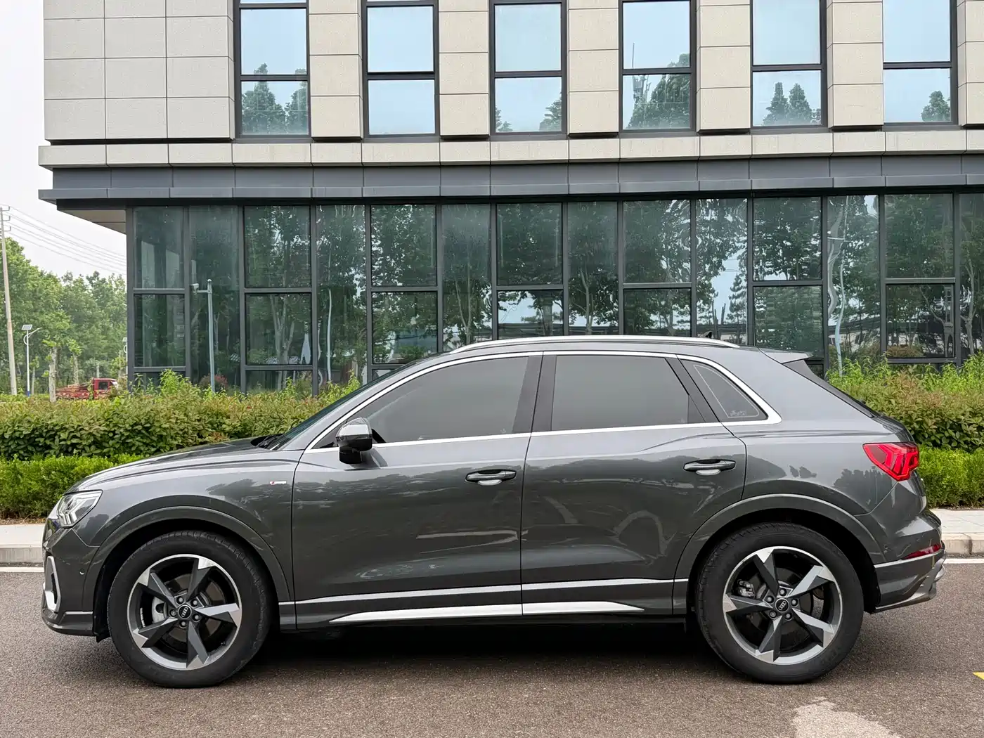 Audi Q3 2023 35 TFSI Fashion Dynamic (1.4T) фото 11