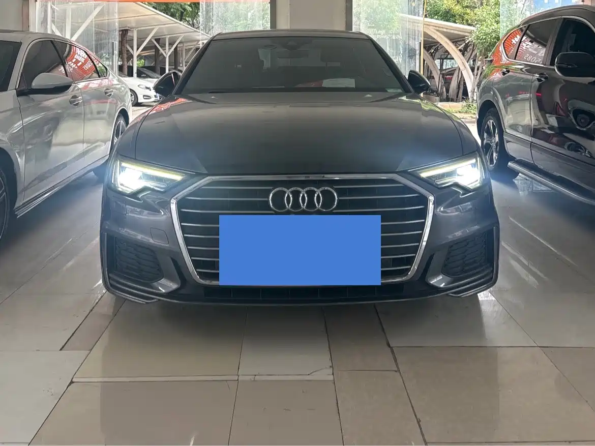 Audi A6L 2021 40 TFSI Luxury Sport фото 2