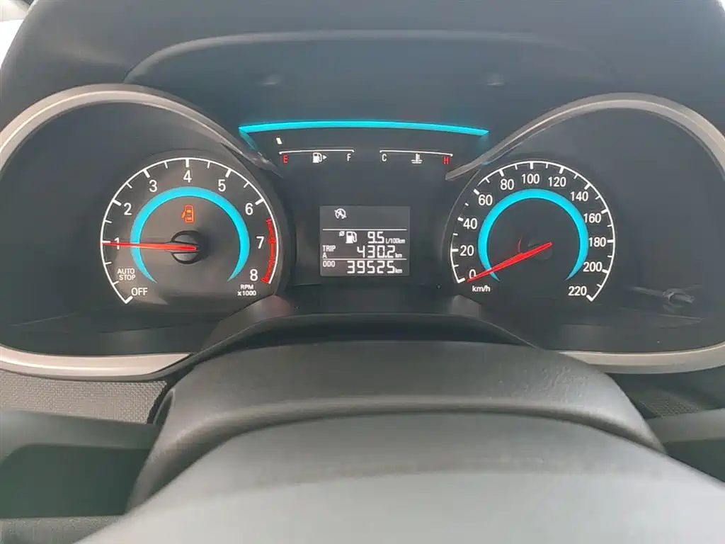 Chevrolet Cavalier 2019 320 Manual Enjoyment Edition фото 12