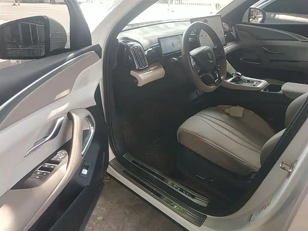 BYD Song Pro New Energy 2023 Champion Edition DM-i 110KM Excellence фото 16