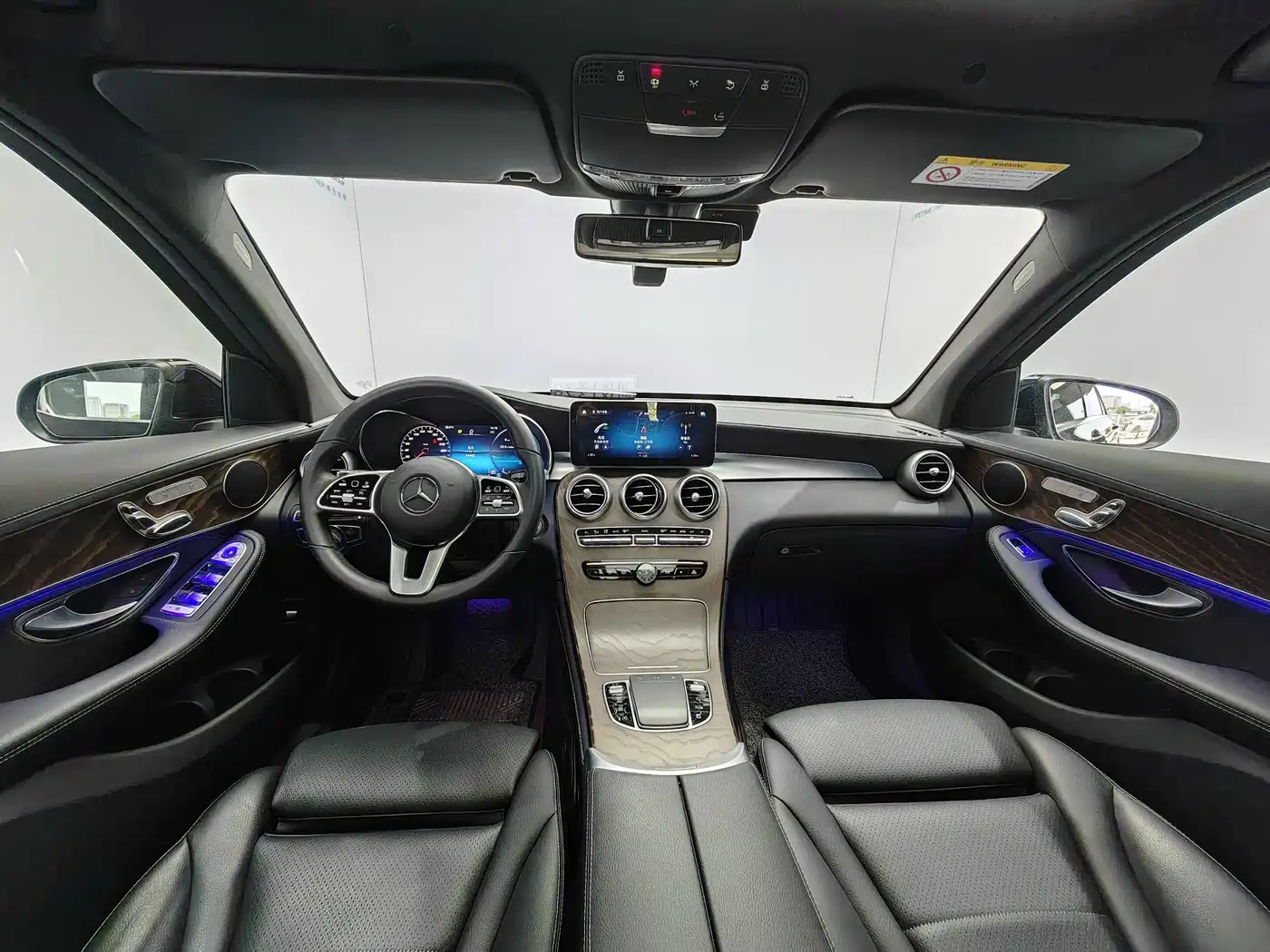 Mercedes-Benz GLC 2020 Facelift GLC 260 L 4MATIC Luxury фото 10