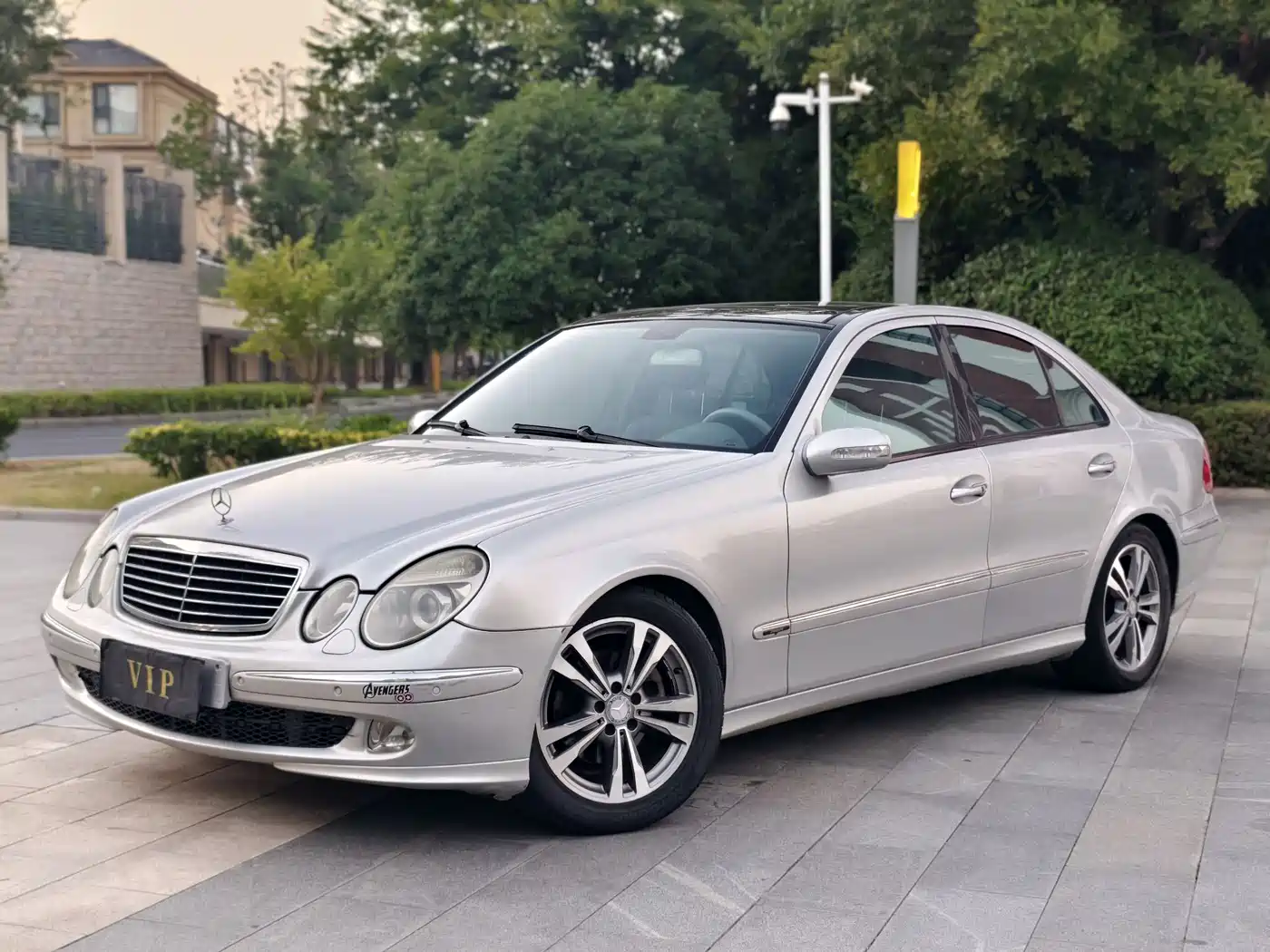Mercedes-Benz E-Class (Import) 2004 E 240