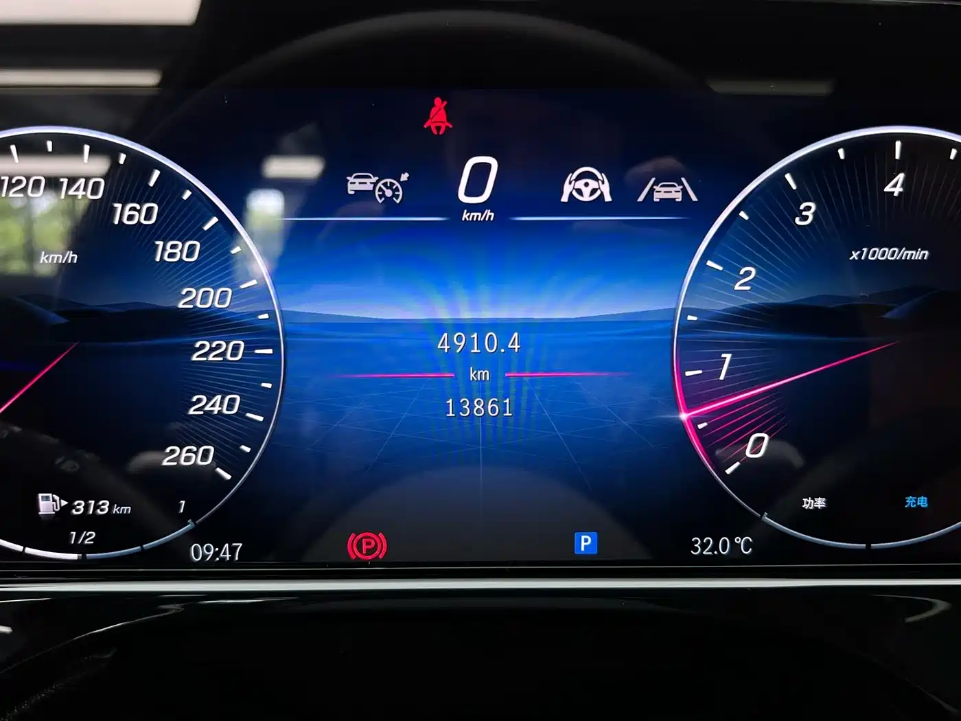 Mercedes-Benz E-Class 2025 E 300 L Luxury фото 15