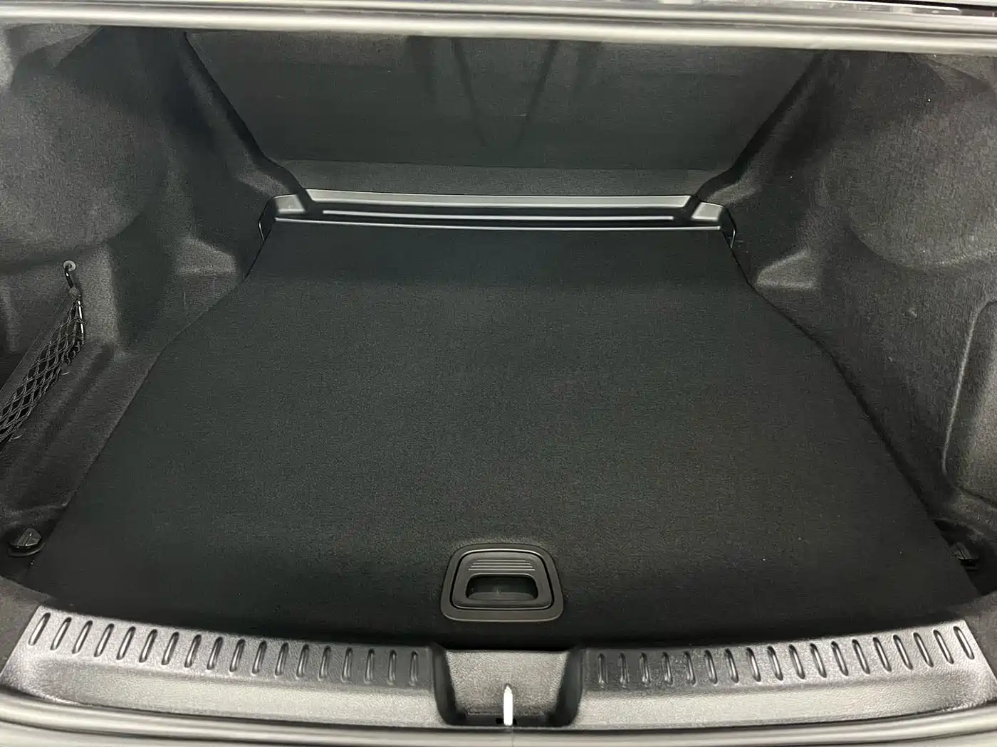 Mercedes-Benz E-Class 2025 E 300 L Luxury фото 27