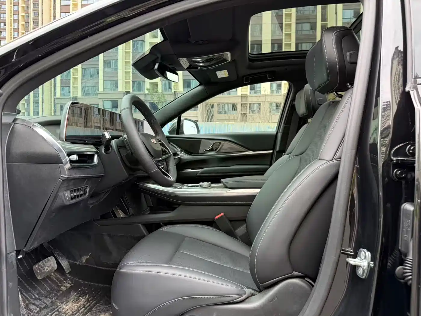 Cadillac XT5 2025 2.0T Luxury фото 5