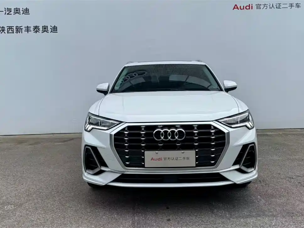 Audi Q3 2021 35 TFSI Fashion Sport фото 2