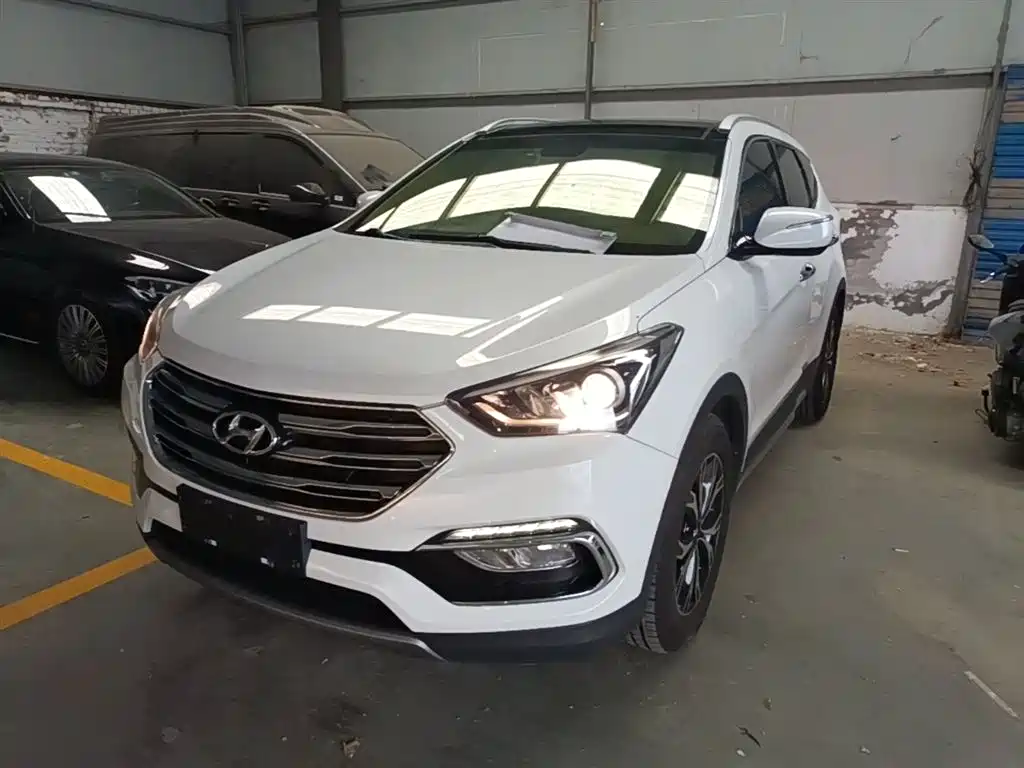 Hyundai Santa Fe 2017 2.0T Automatic 4WD Intelligent 7-Seater