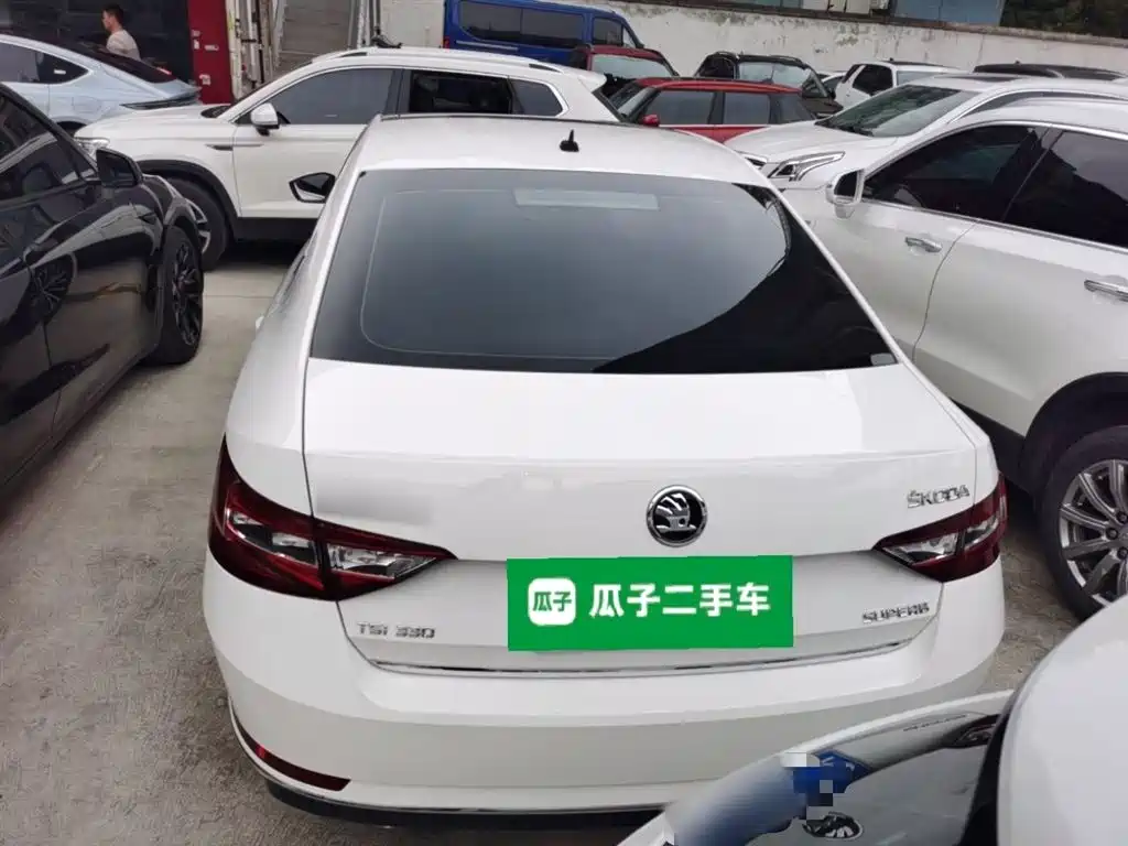Škoda Superb 2016 TSI330 DSG Smart Edition фото 6