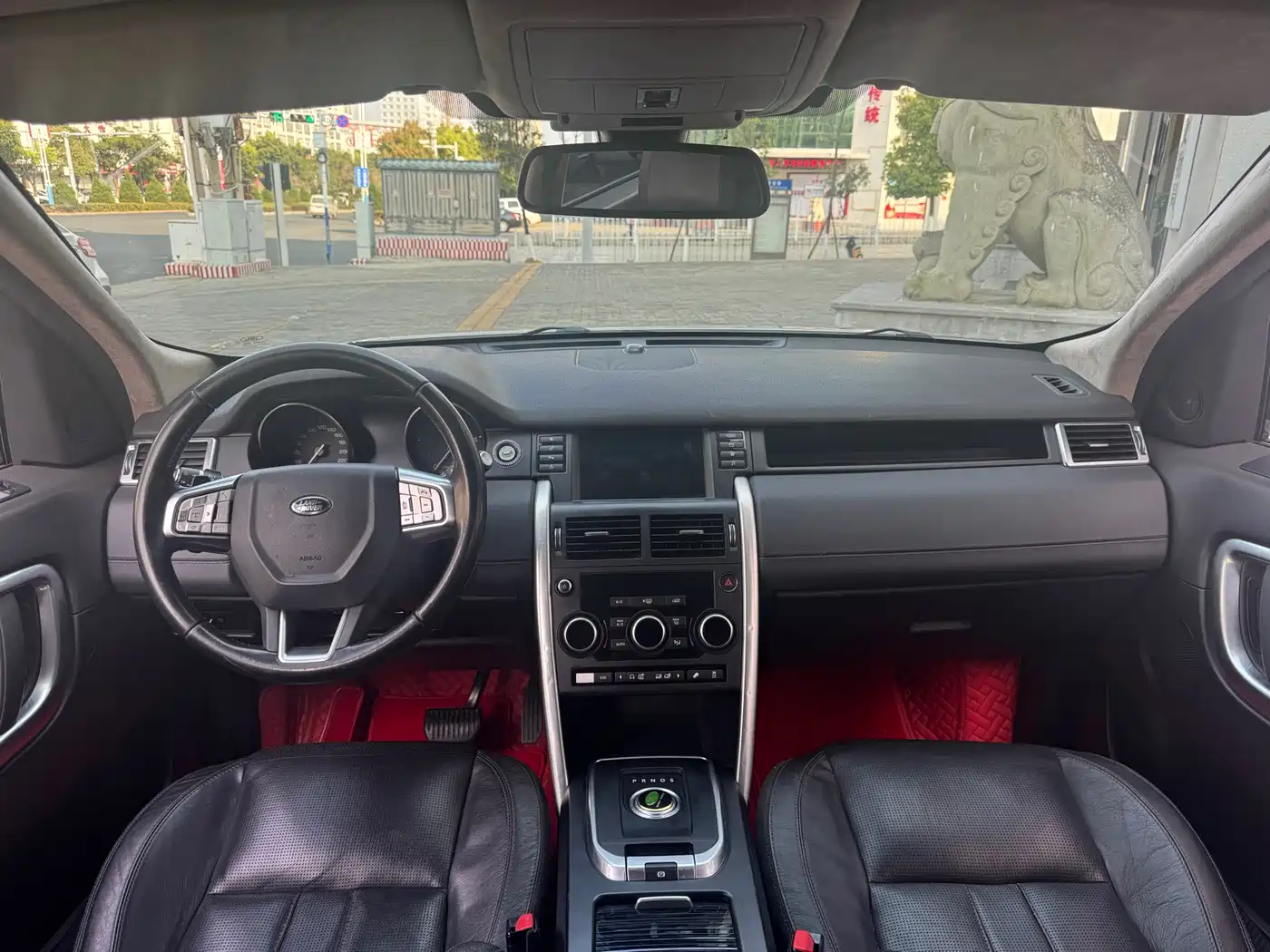 Land Rover Discovery Sport 2016 2.0T SE фото 3