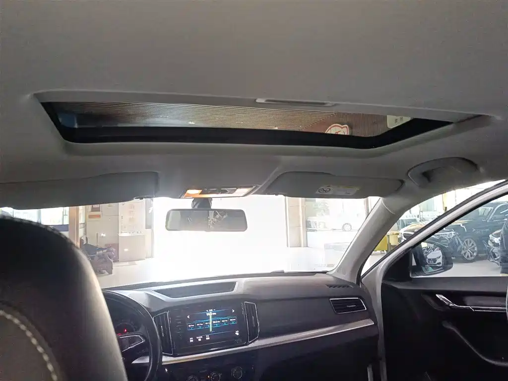 Škoda Kamiq 2021 1.5L Auto Comfort Edition фото 18
