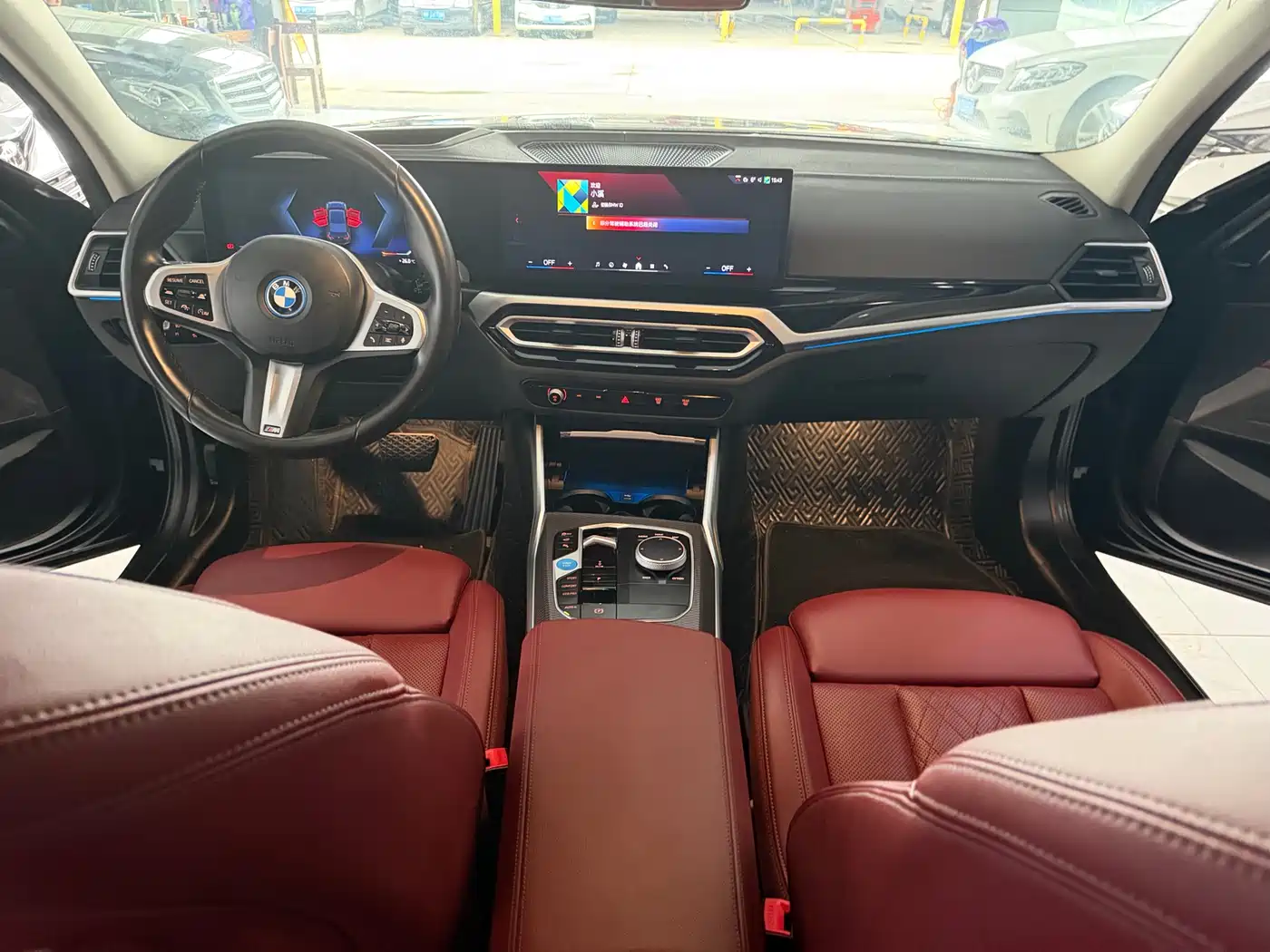 BMW i3 2024 eDrive 40 L Night Sport Package фото 5
