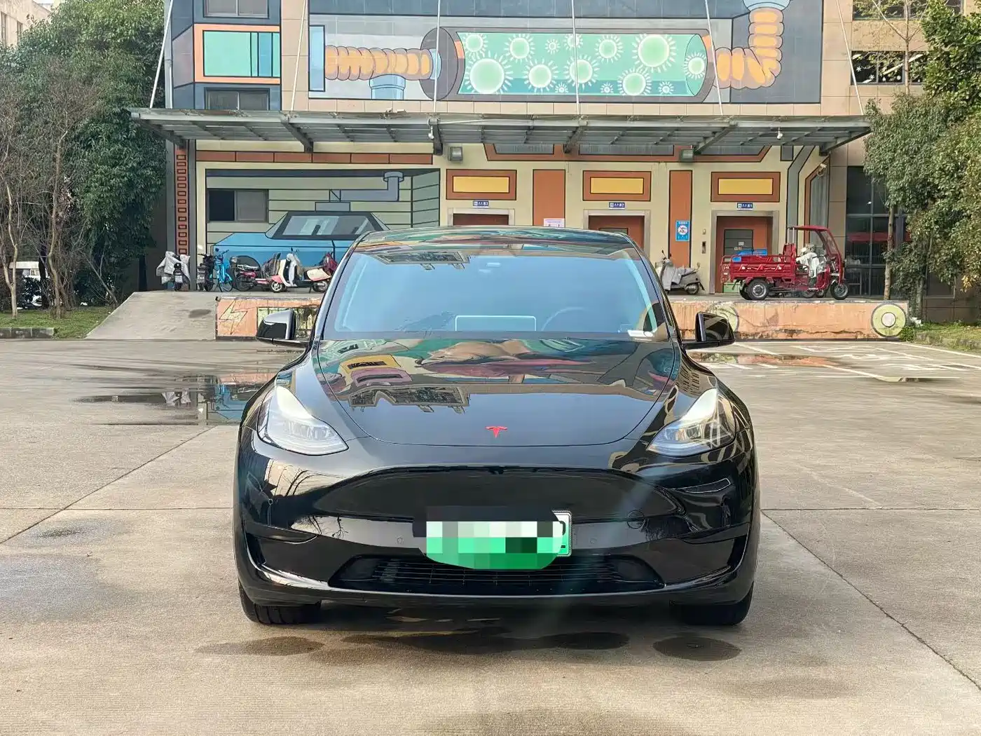 TESLA MODEL Y