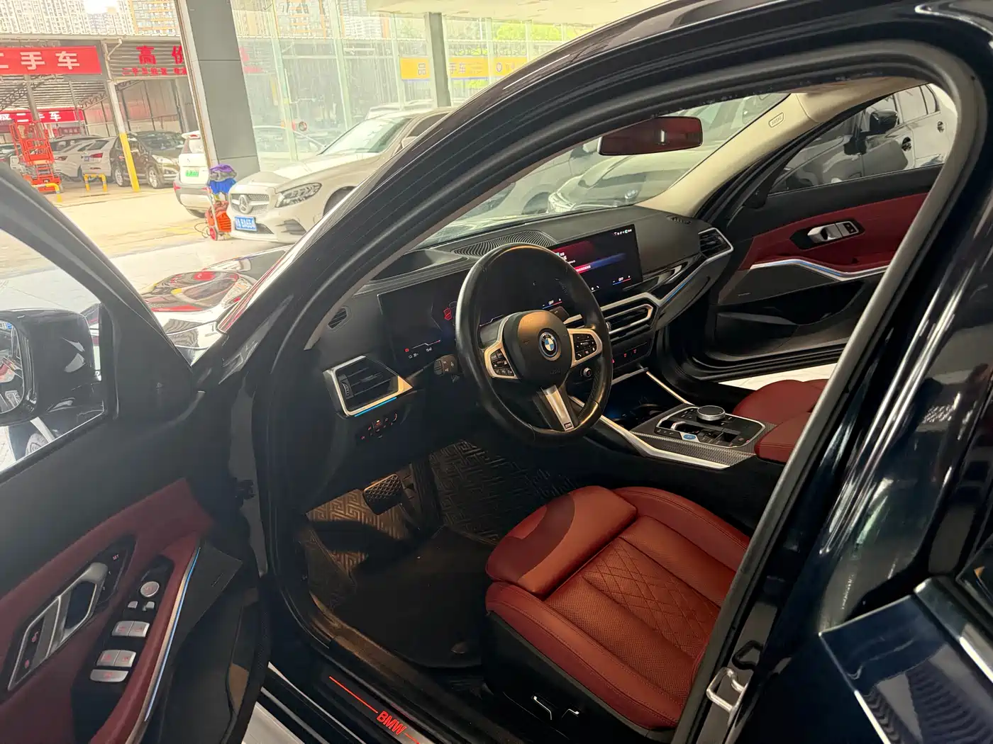 BMW i3 2024 eDrive 40 L Night Sport Package фото 4
